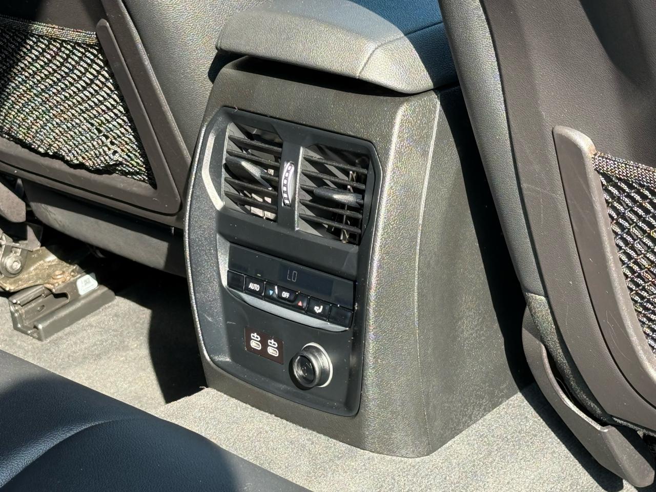 2020 BMW 3 Series 330i xDrive M-Sport|Navi|Backup|Sunroof|HUD - Photo #14