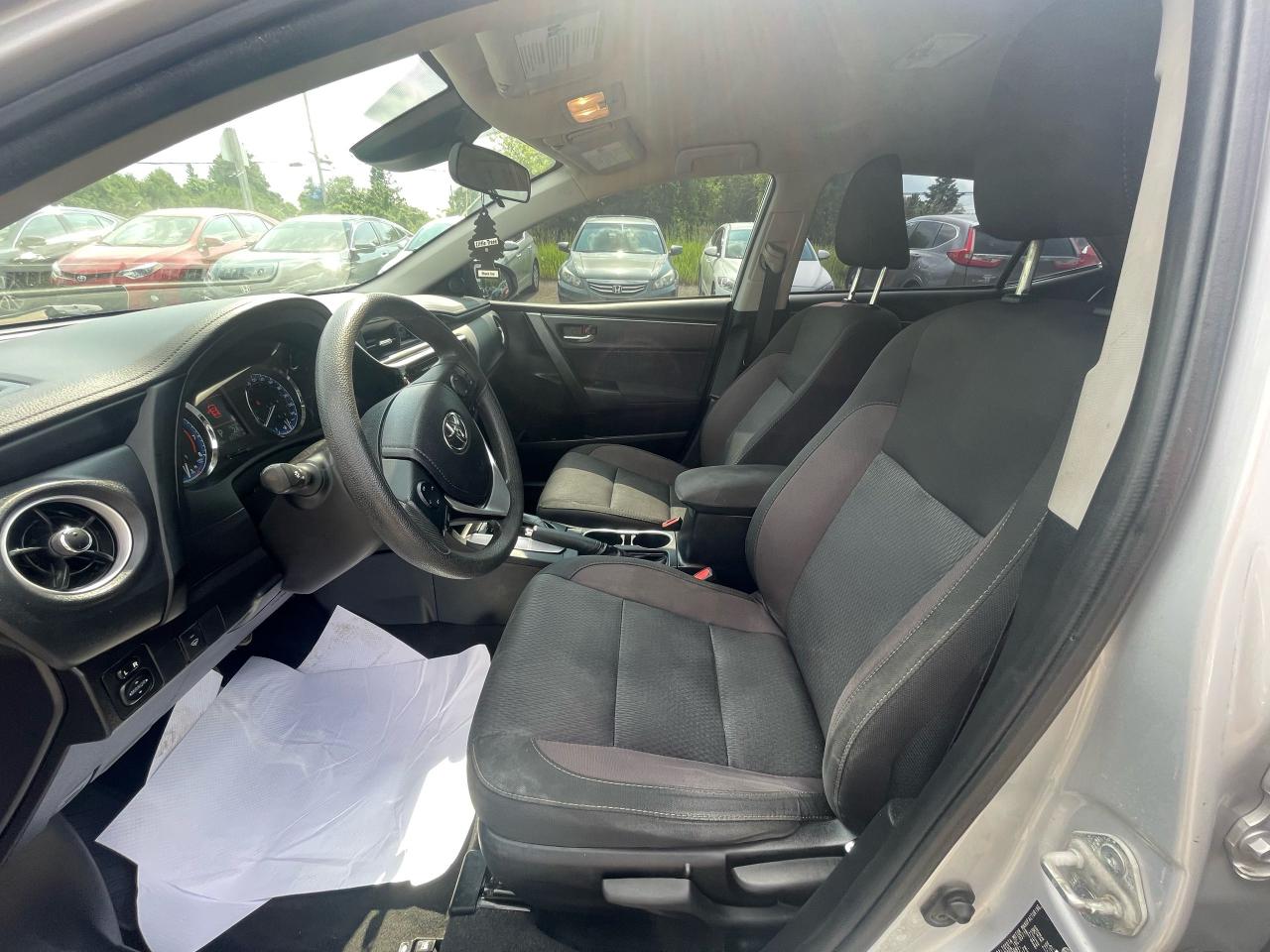 2018 Toyota Corolla LE - Photo #10