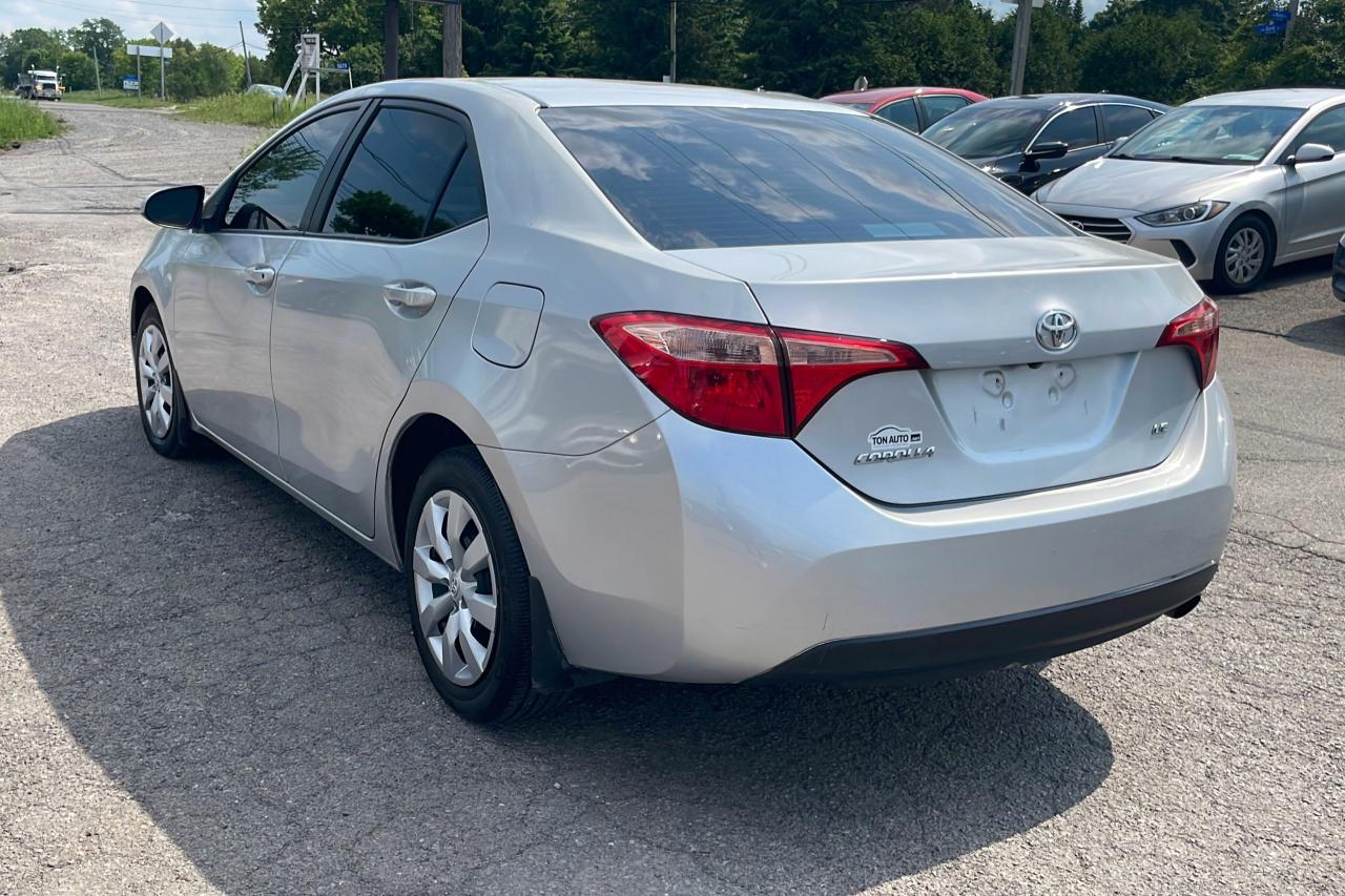 2018 Toyota Corolla LE - Photo #4