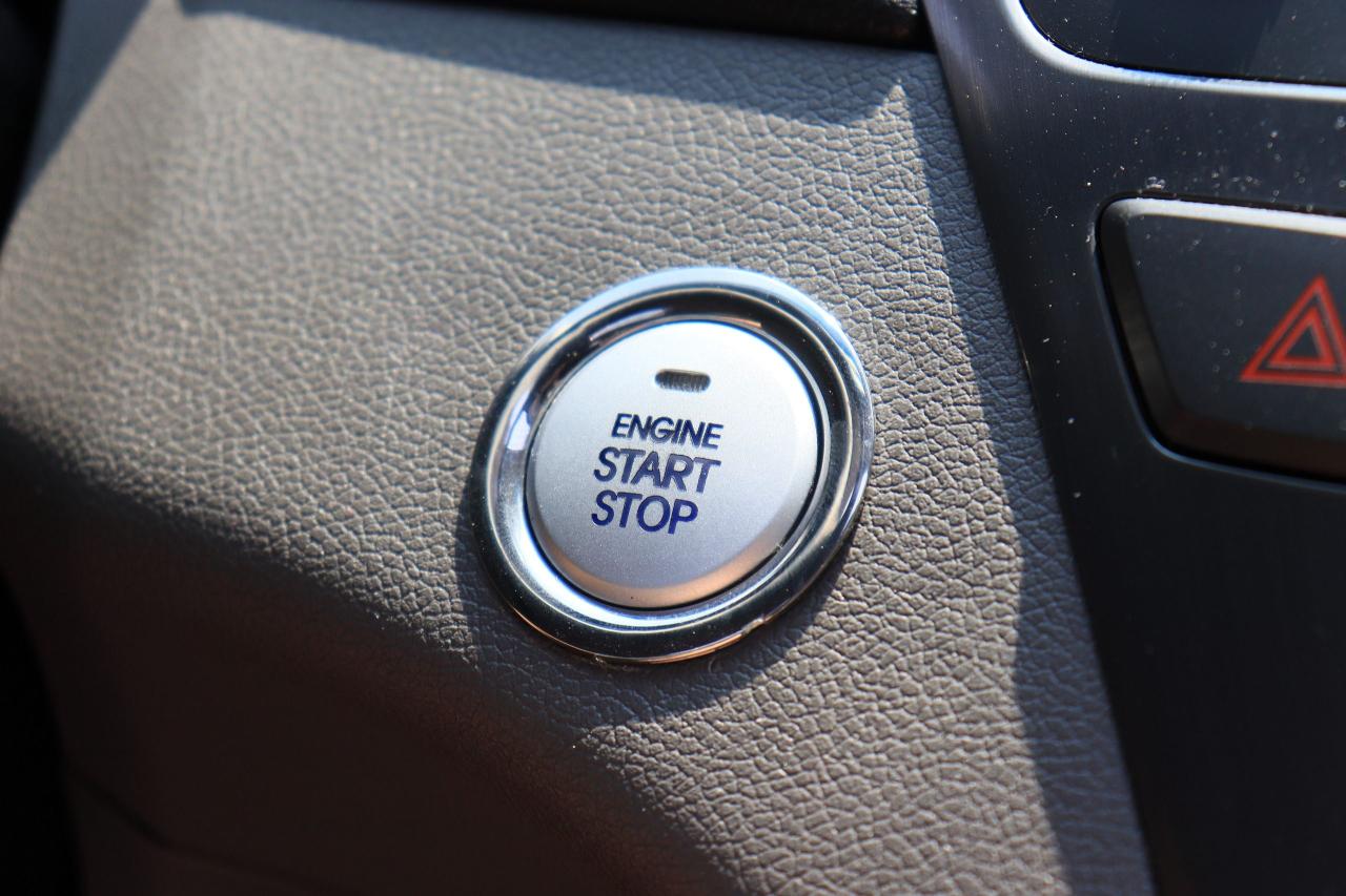 2014 Hyundai Sonata Hybrid Limited | Leather | Pano Roof | Nav Cam | 1 owner Photo61