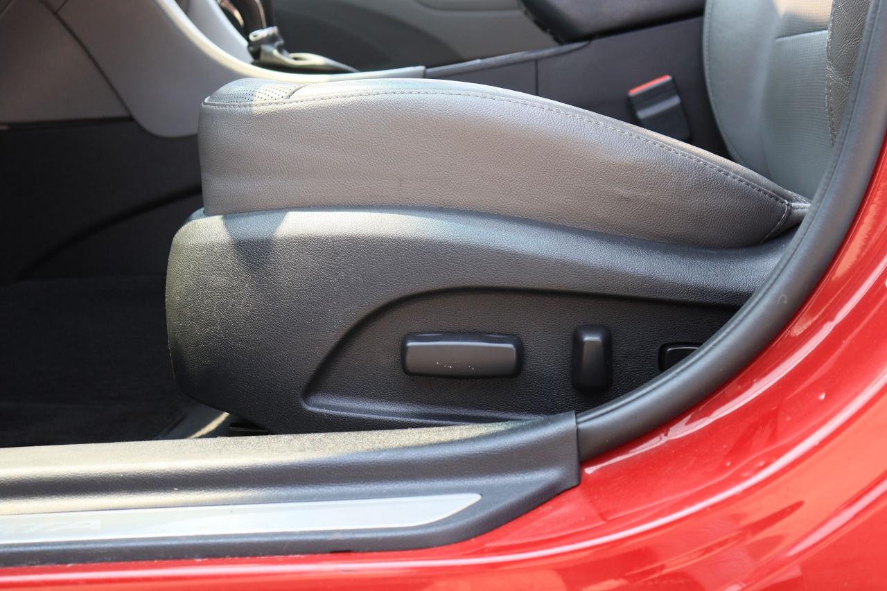 2014 Hyundai Sonata Hybrid Limited | Leather | Pano Roof | Nav Cam | 1 owner Photo65