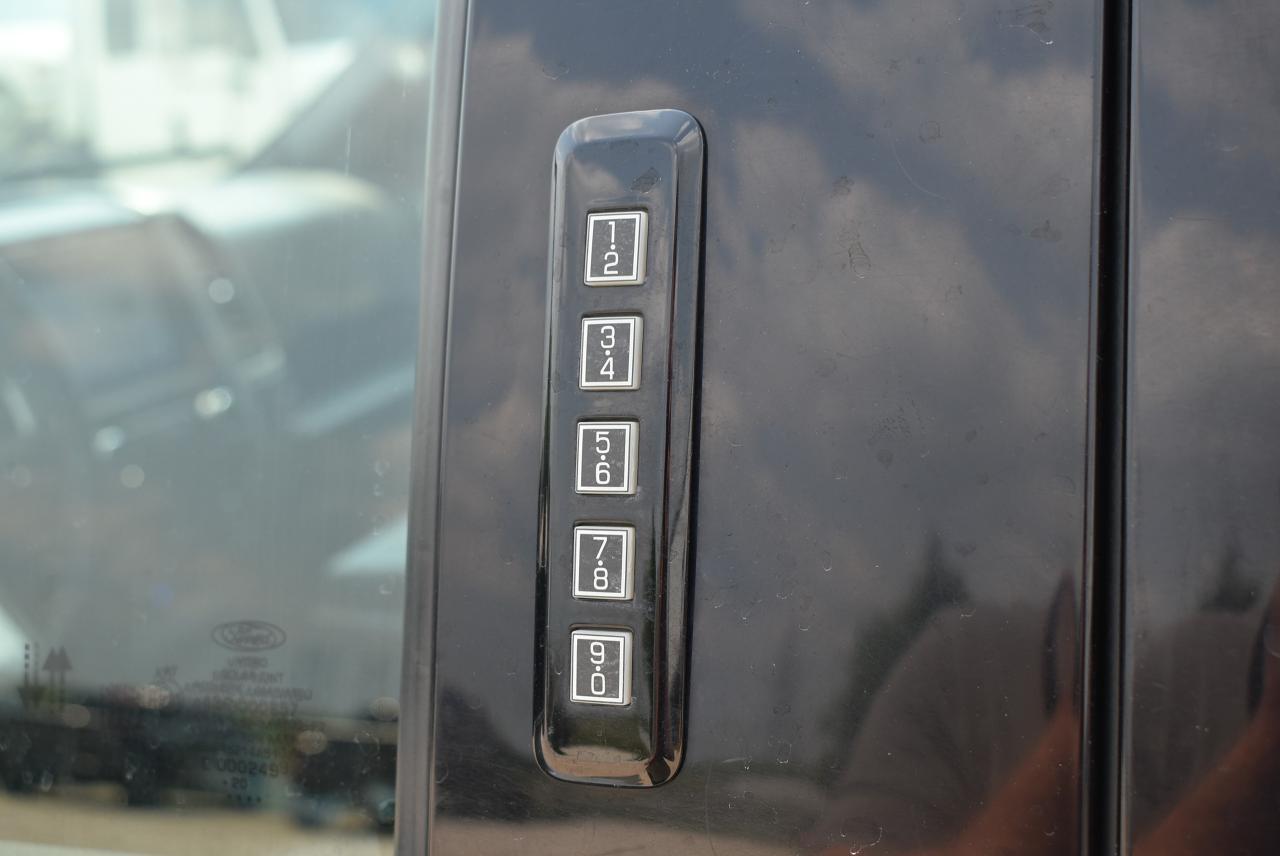 2020 Ford F-150 Lariat - 5.0L - 6.5 FOOT LONG BOX - Photo #26