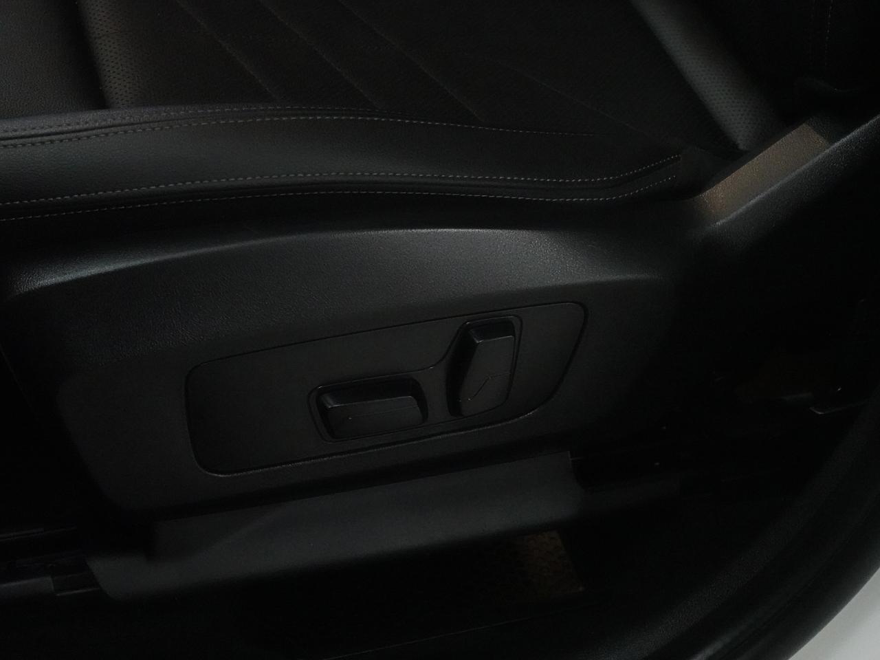 2023 BMW X1 xDrive28i | Nav | Leather | Pano roof | CarPlay