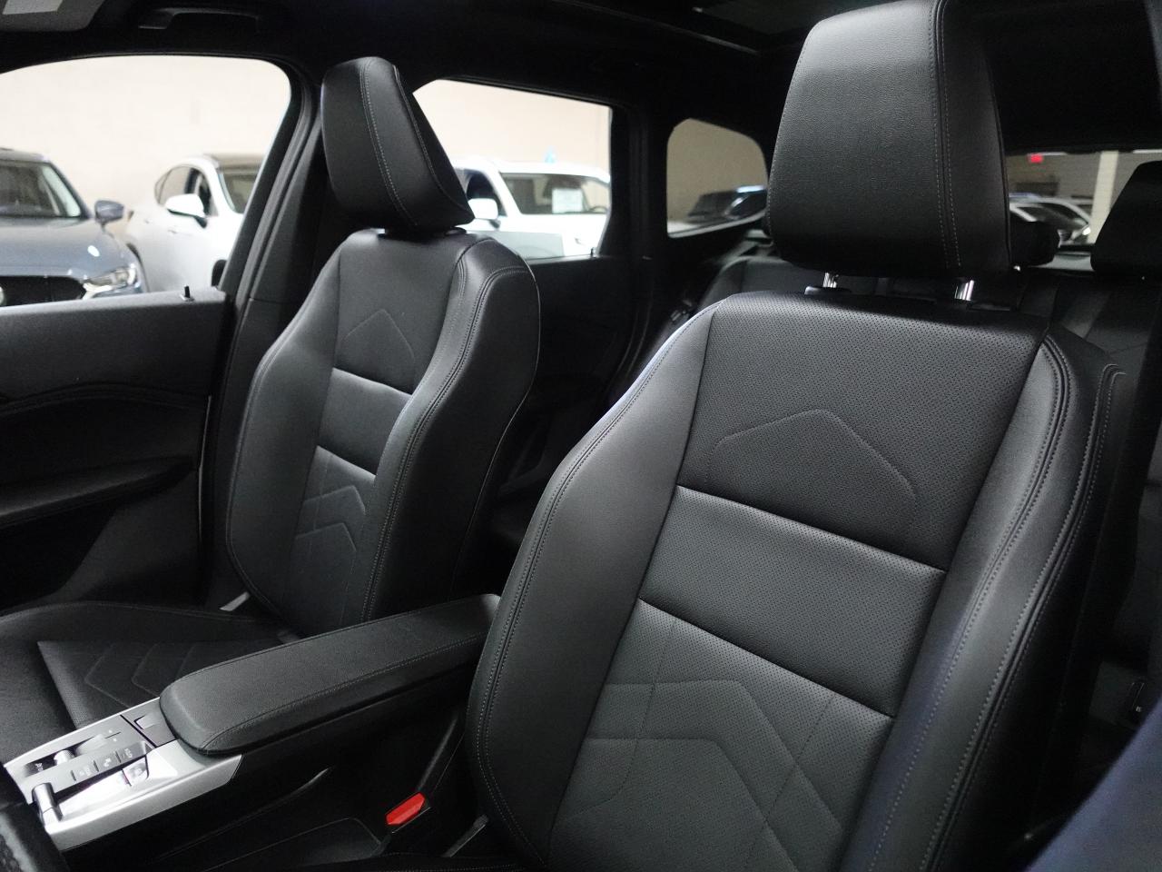 2023 BMW X1 xDrive28i | Nav | Leather | Pano roof | CarPlay