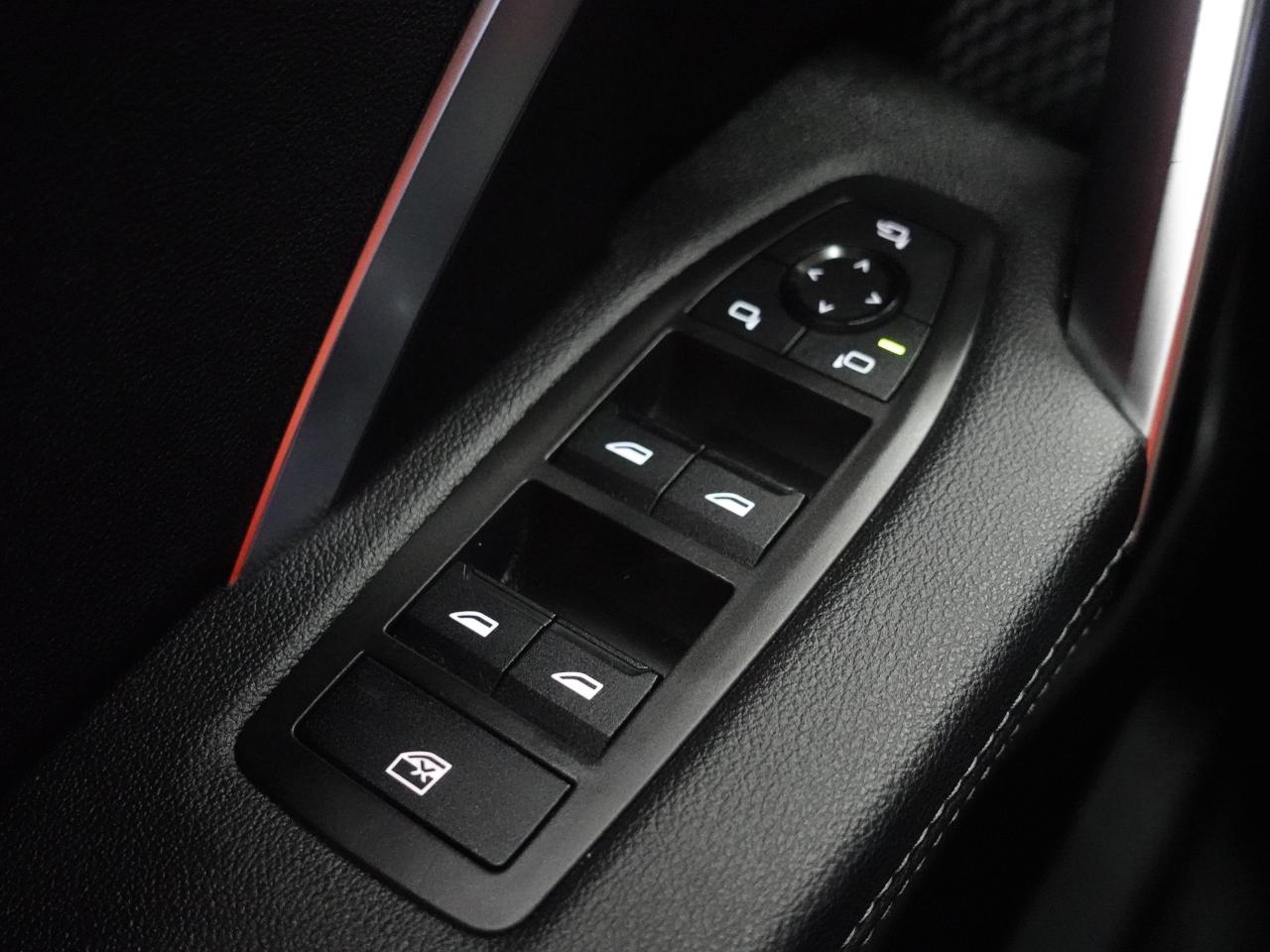 2023 BMW X1 xDrive28i | Nav | Leather | Pano roof | CarPlay