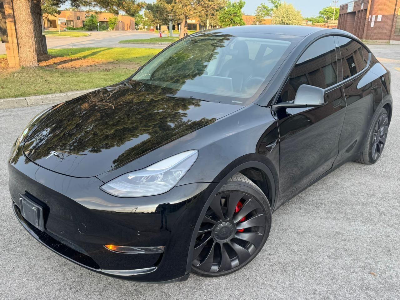 2022 Tesla Model Y PERFORMANCE - Photo #3