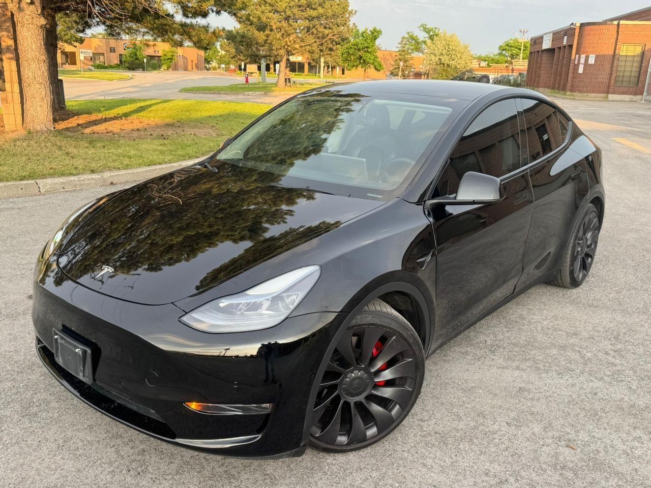 2022 Tesla Model Y PERFORMANCE - Photo #4