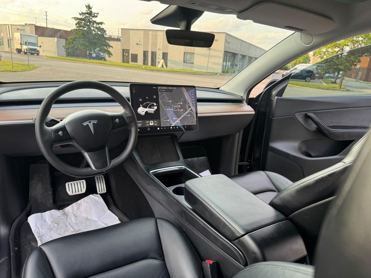 2022 Tesla Model Y PERFORMANCE - Photo #16