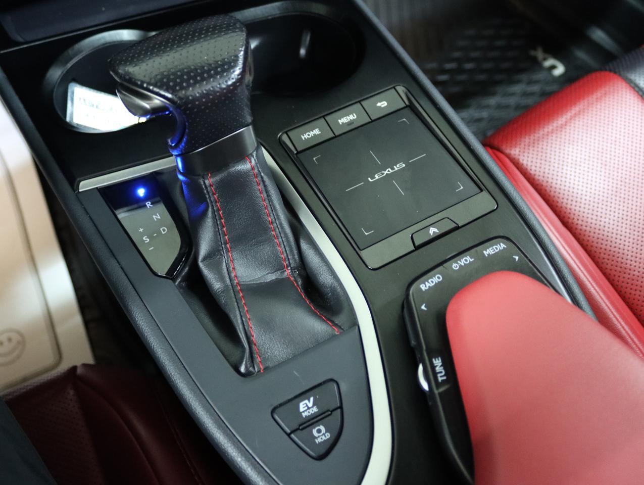 2020 Lexus UX HYBRID | F-SPORT | AWD | Red Leather | Sunroof