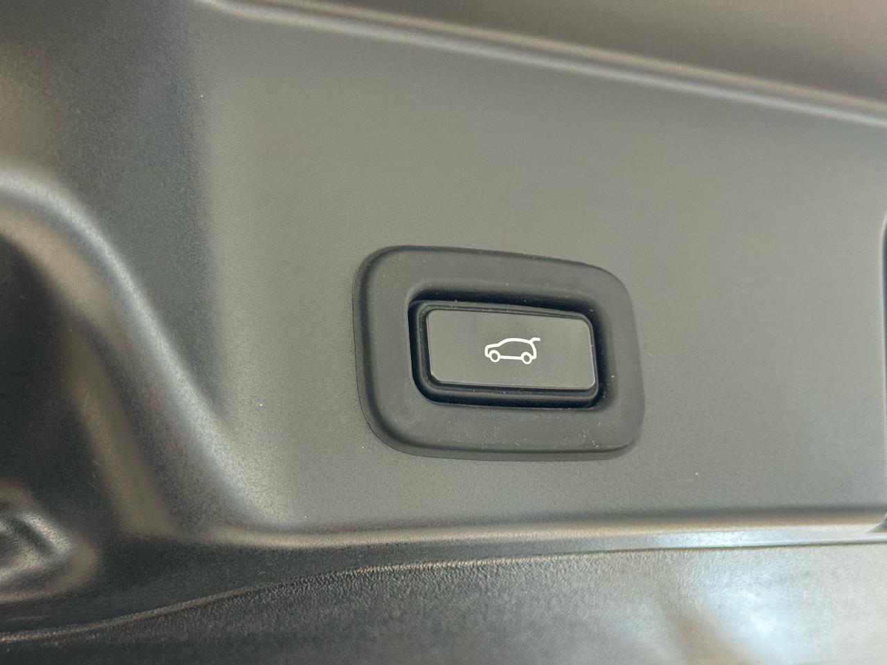2020 Land Rover Range Rover Evoque SE|NAV|BSM|PANO|LKA|RED INT.|ADPT CRUISE|CARPLAY| - Photo #35