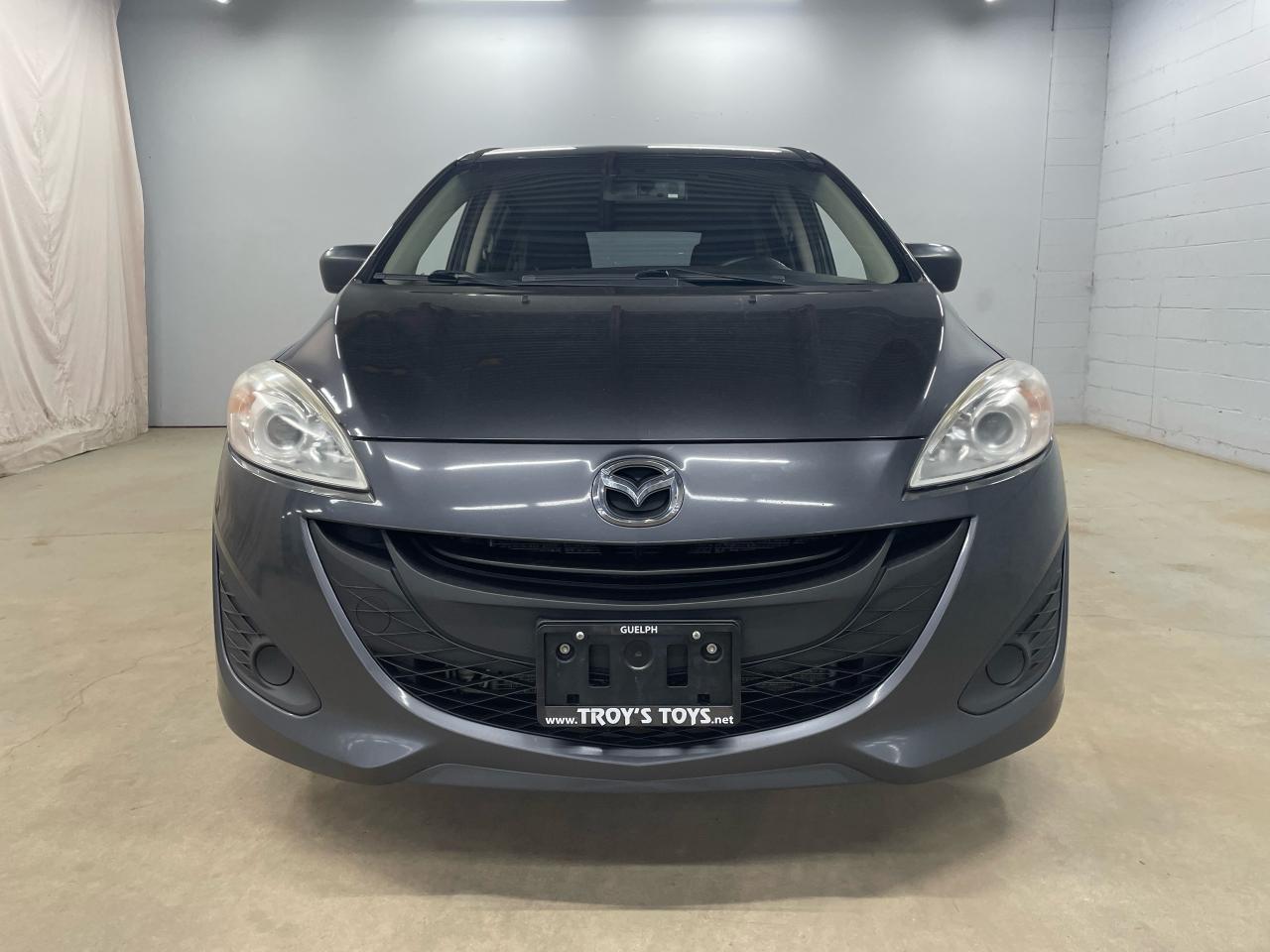 2017 Mazda MAZDA5 GS Photo2