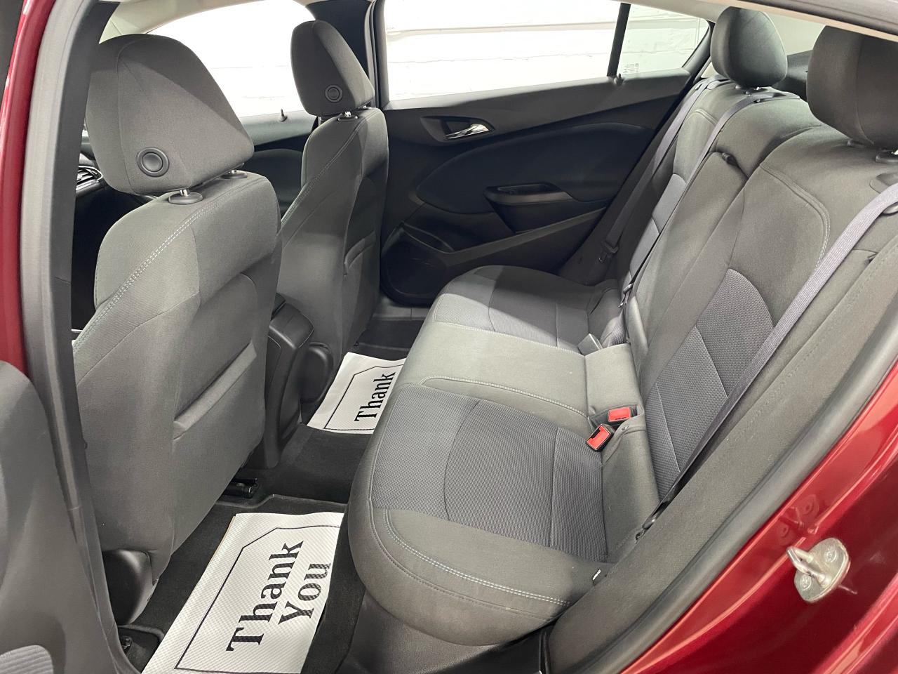 2016 Chevrolet Cruze LT Photo29
