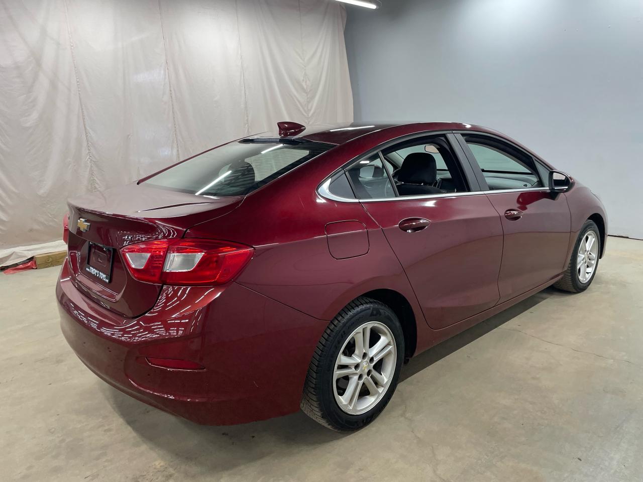 2016 Chevrolet Cruze LT Photo27