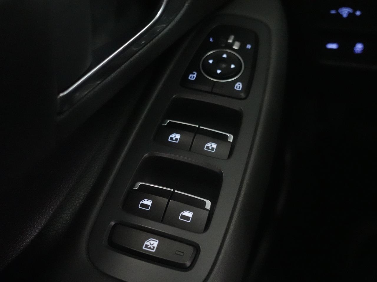 2023 Hyundai Sonata SPORT | 1.6T | Nav | Leather | Pano roof | CarPlay