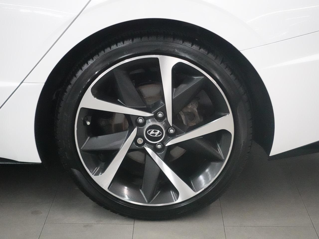 2023 Hyundai Sonata SPORT | 1.6T | Nav | Leather | Pano roof | CarPlay