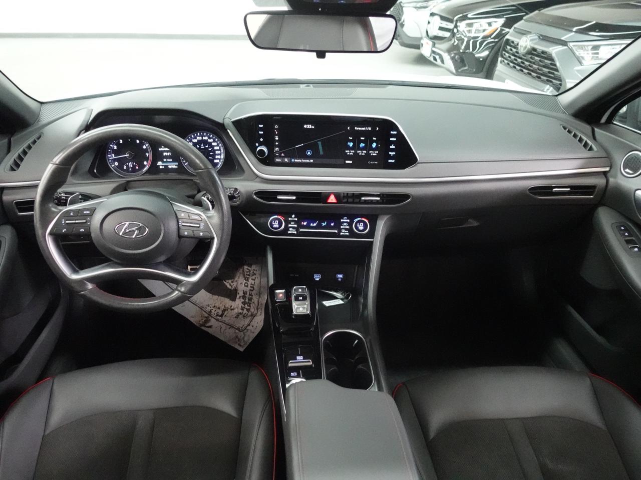 2023 Hyundai Sonata SPORT | 1.6T | Nav | Leather | Pano roof | CarPlay