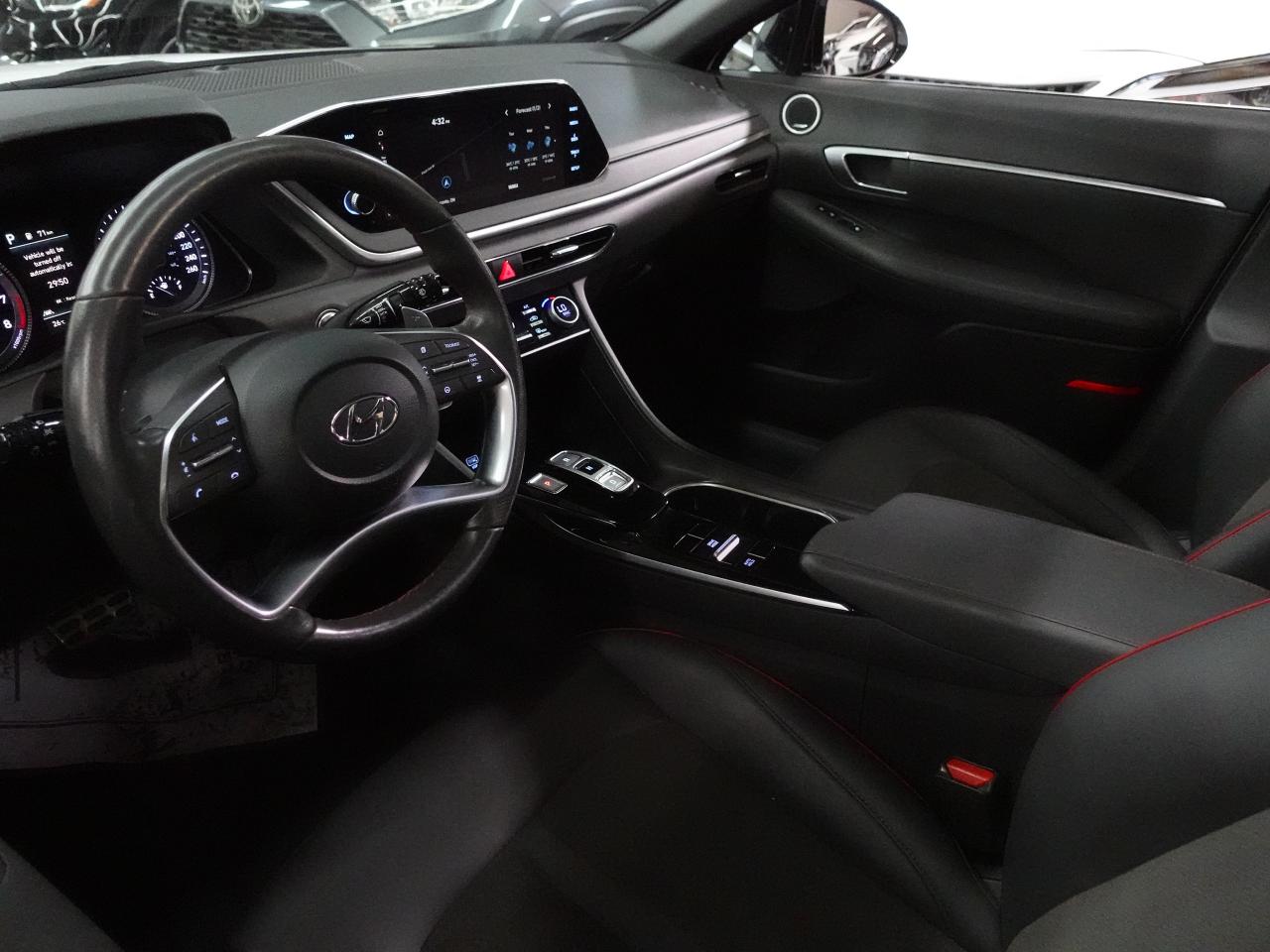 2023 Hyundai Sonata SPORT | 1.6T | Nav | Leather | Pano roof | CarPlay