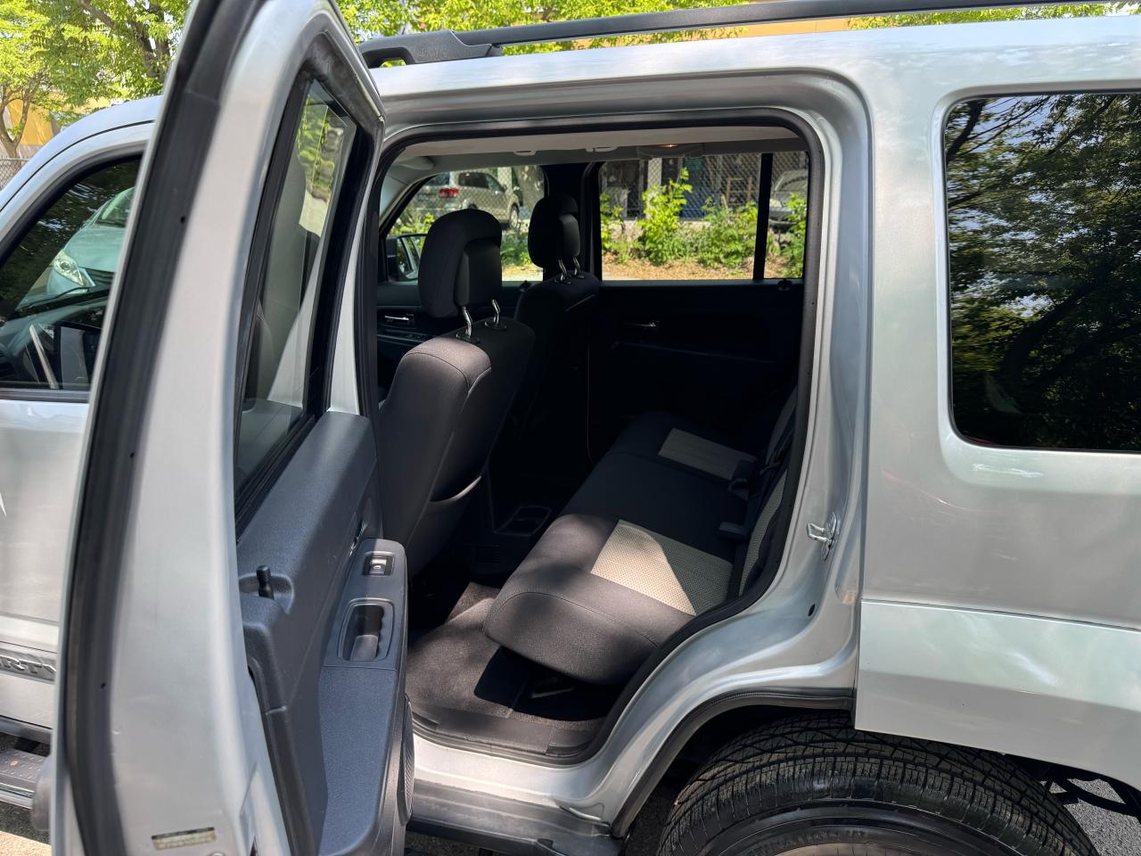2010 Jeep Liberty Sport - Photo #13