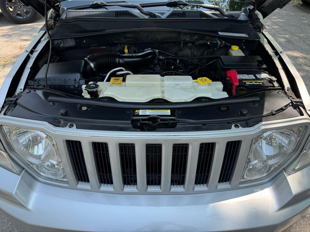 2010 Jeep Liberty Sport - Photo #19
