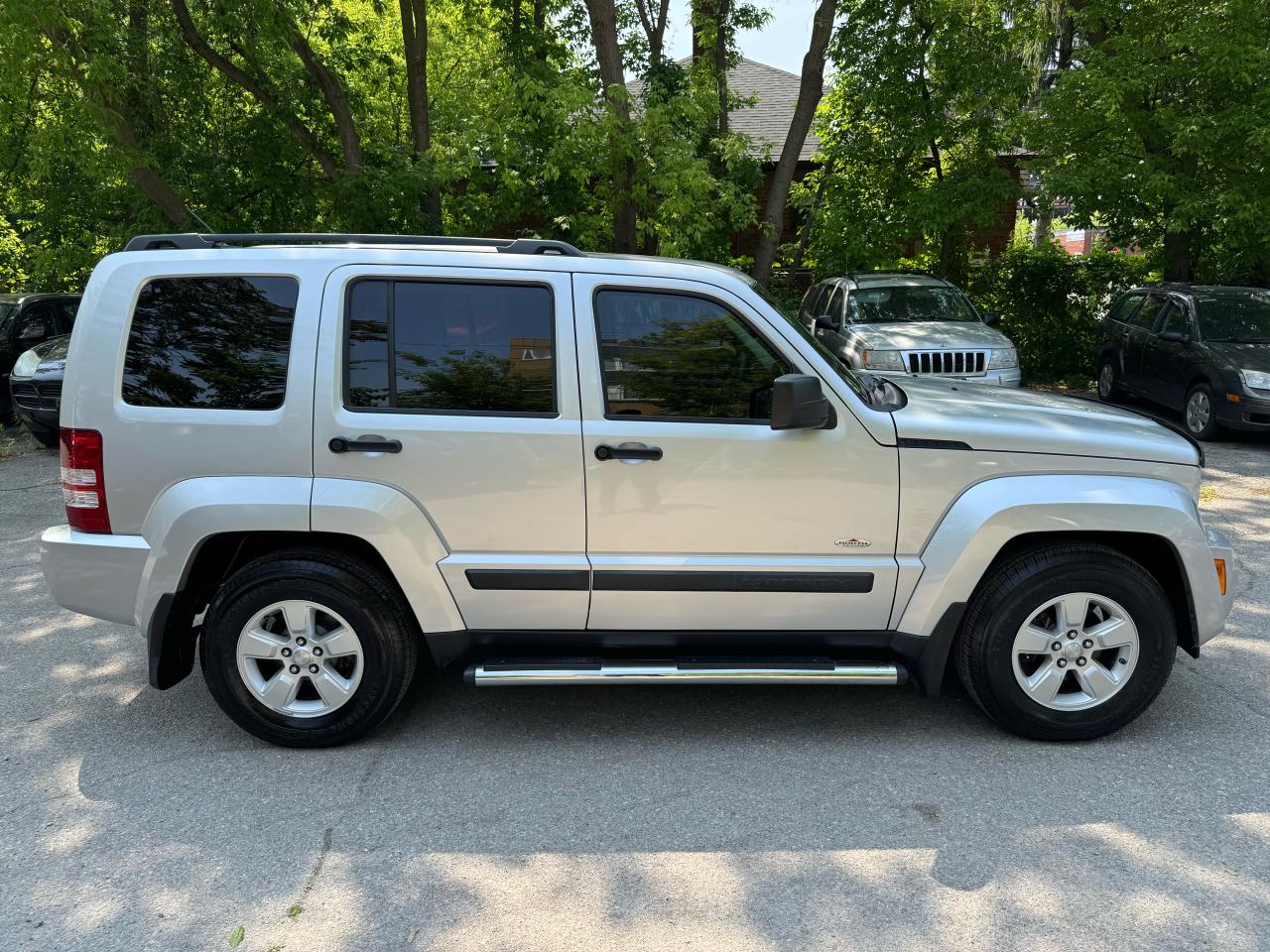2010 Jeep Liberty Sport - Photo #6