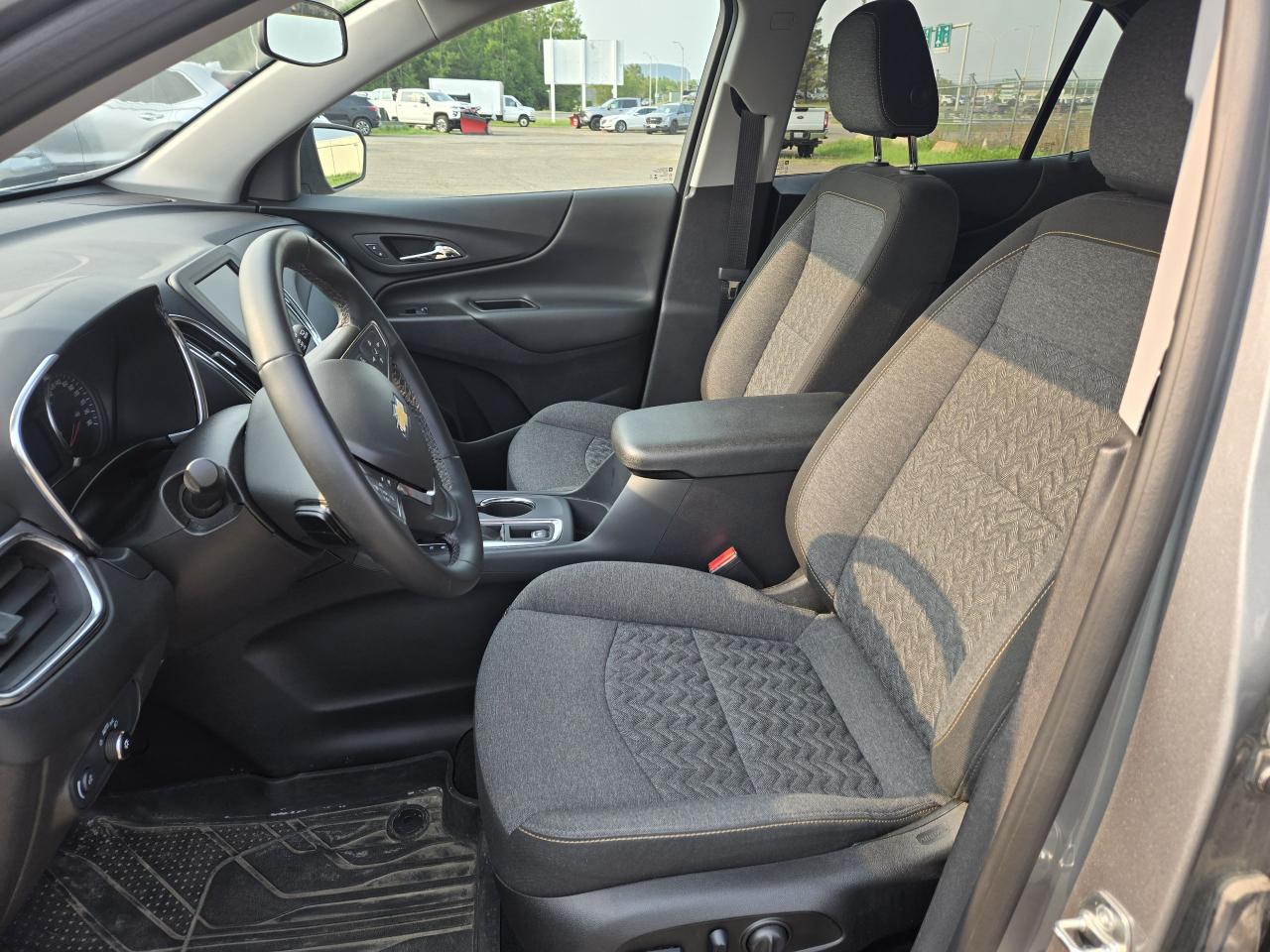 2024 Chevrolet Equinox LT - Photo #8
