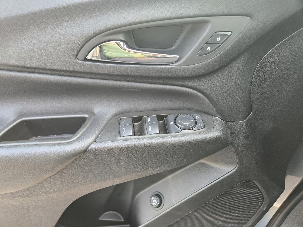 2024 Chevrolet Equinox LT - Photo #18