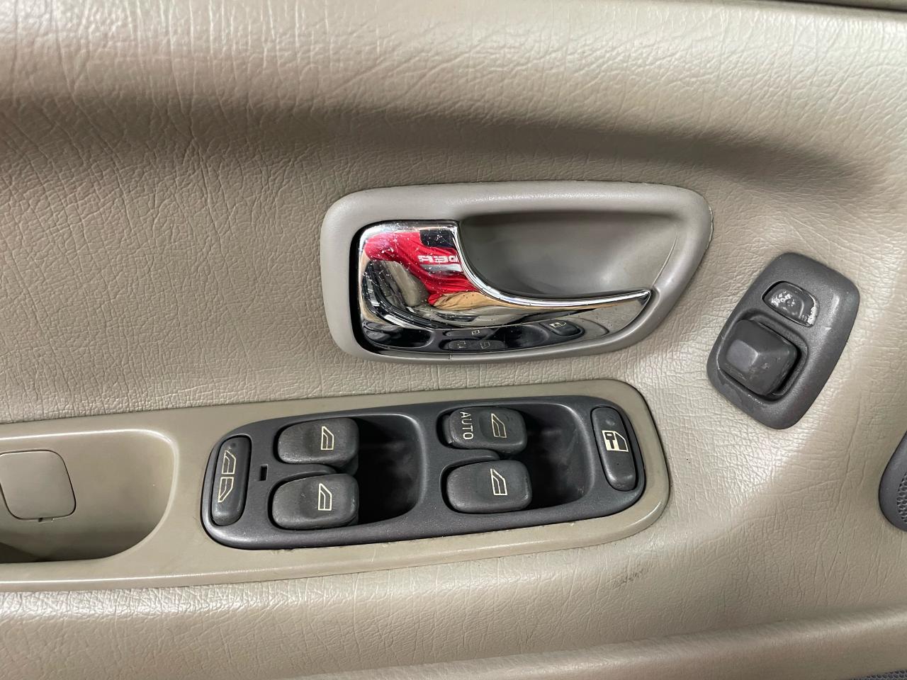 2000 Volvo C70 HT Photo11