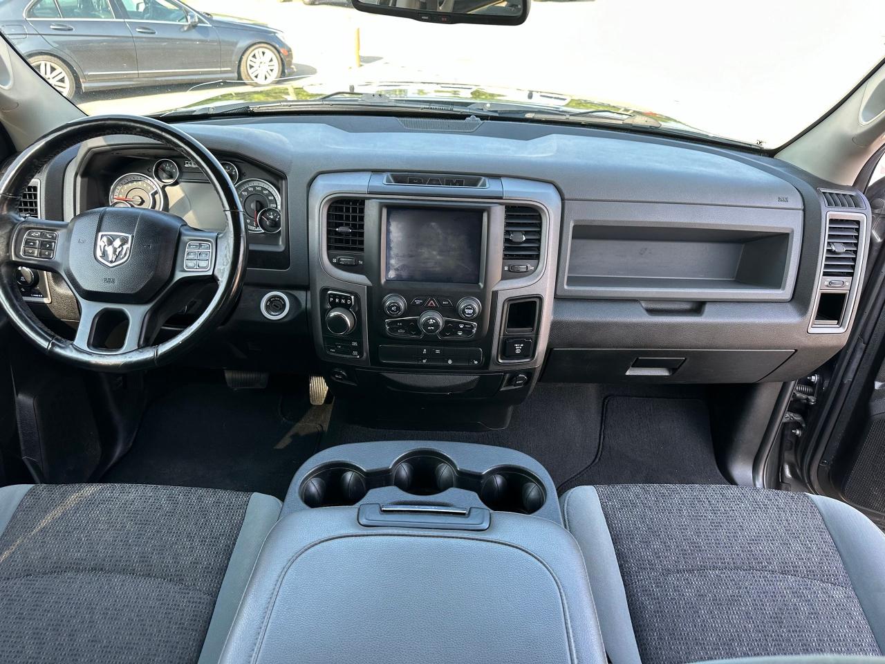 2019 RAM 1500 Classic Express 4x4 Quad Cab 6'4" Box - Photo #9