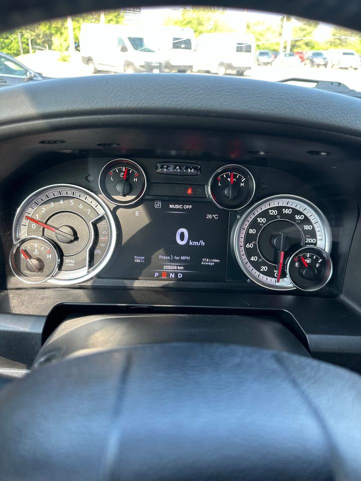 2019 RAM 1500 Classic Express 4x4 Quad Cab 6'4" Box - Photo #13