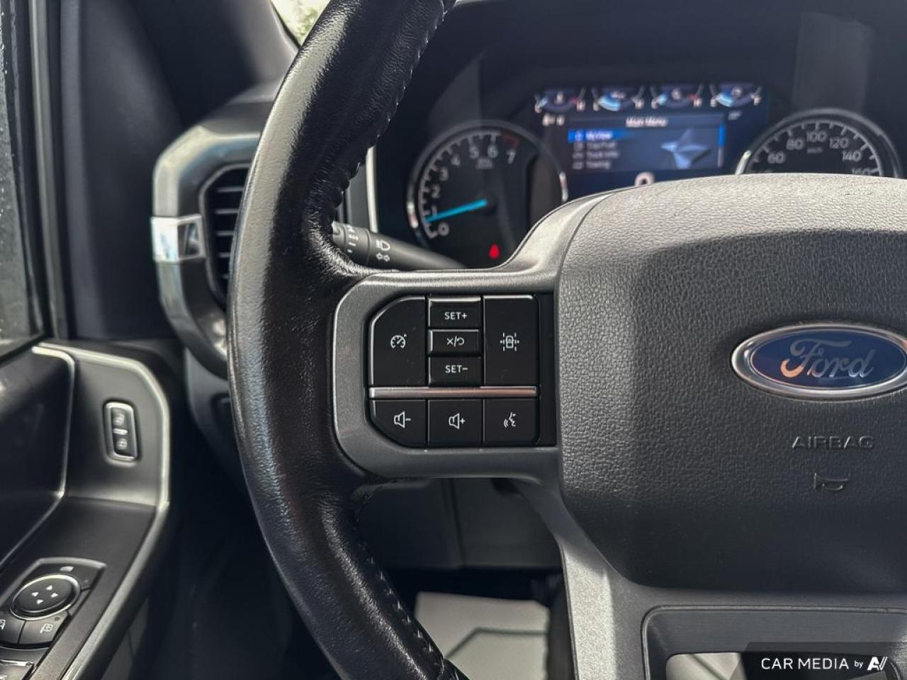 2022 Ford F-150 SPORT / SUPERCREW / 4X4 / 3.5L ECO / HTD SEATS - Photo #19