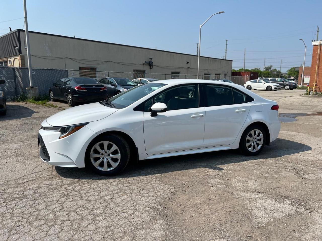 2025 Toyota Corolla AUTO LIKE NEW SAFETY WARRANTY BLIND SPOT BACKUPCAM - Photo #2