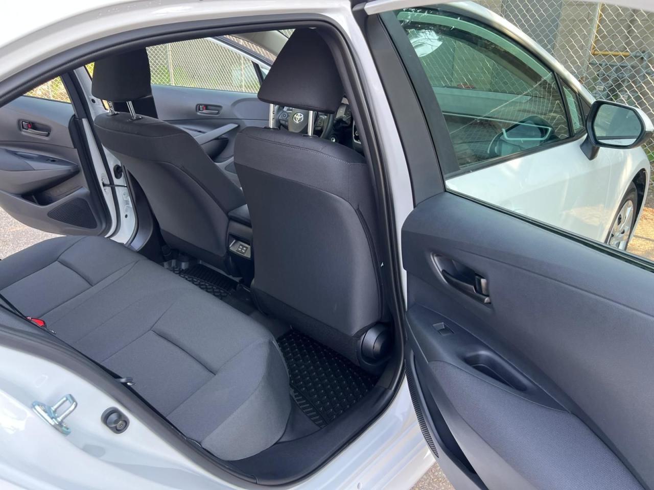 2025 Toyota Corolla AUTO LIKE NEW SAFETY WARRANTY BLIND SPOT BACKUPCAM - Photo #12