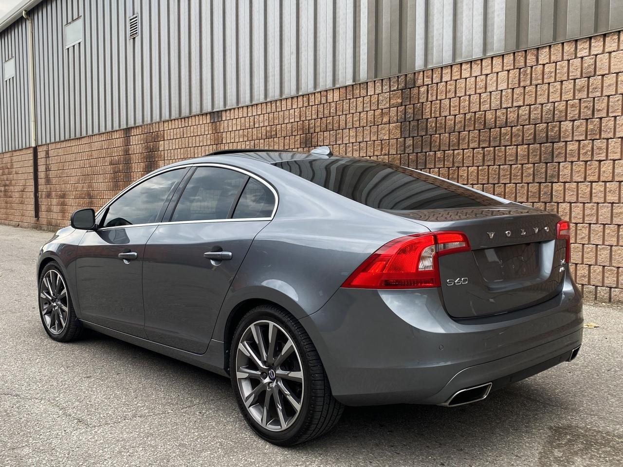 2016 Volvo S60 T6 DRIVE-E AWD-SPORT PKG-DRIVER ASSIT-1 OWNER - Photo #4