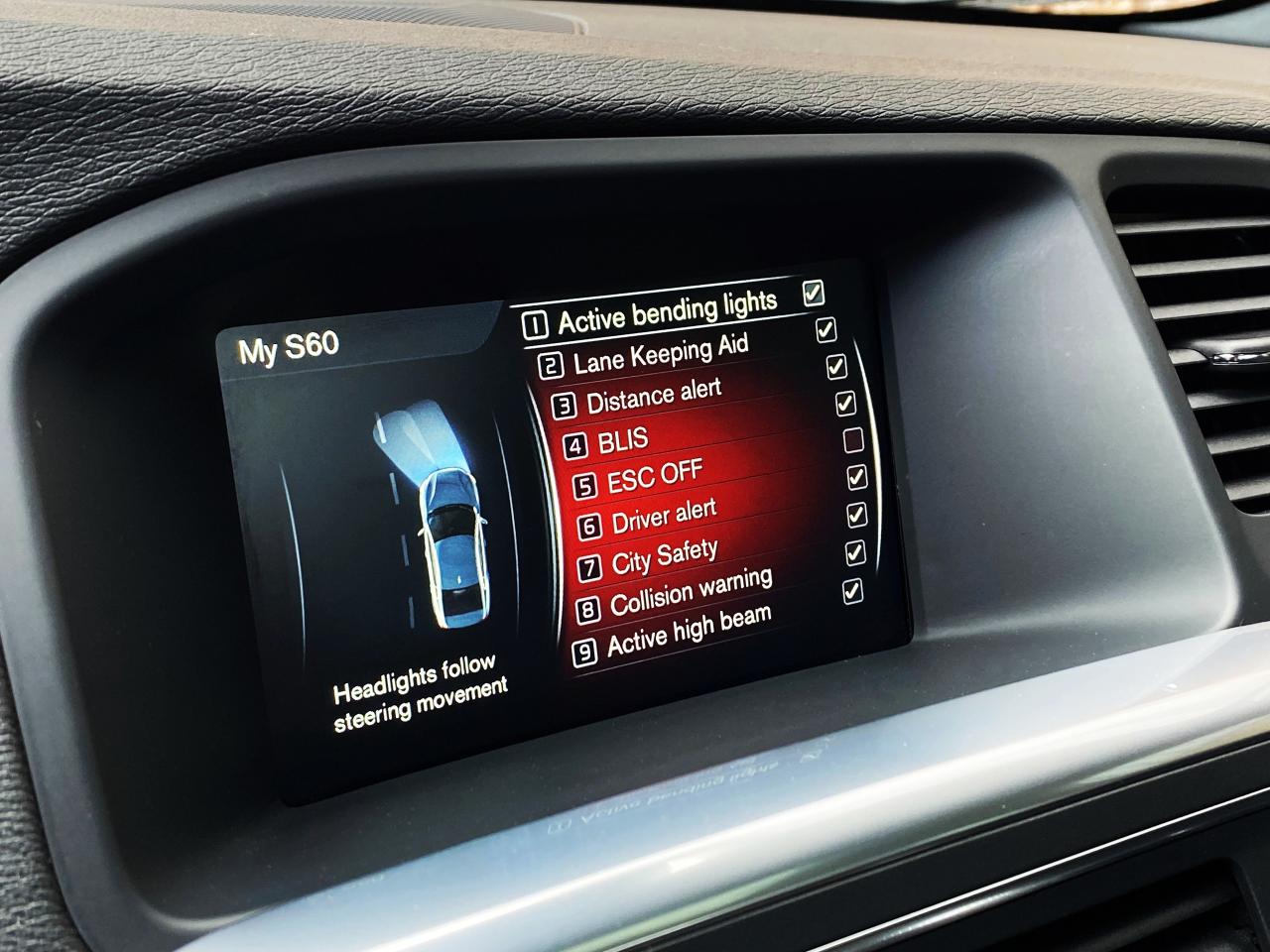 2016 Volvo S60 T6 DRIVE-E AWD-SPORT PKG-DRIVER ASSIT-1 OWNER - Photo #27