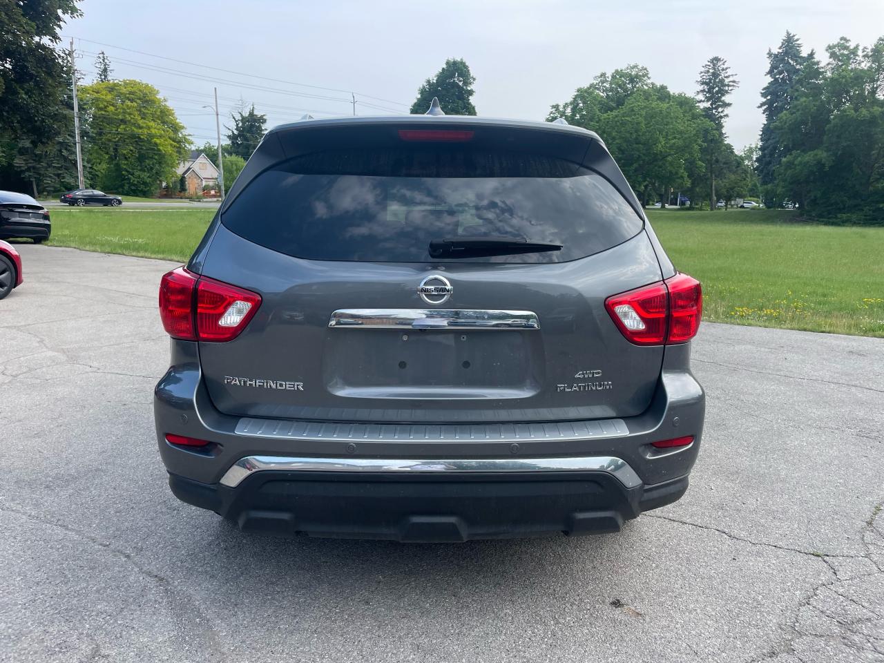 2019 Nissan Pathfinder Platinum - Photo #5