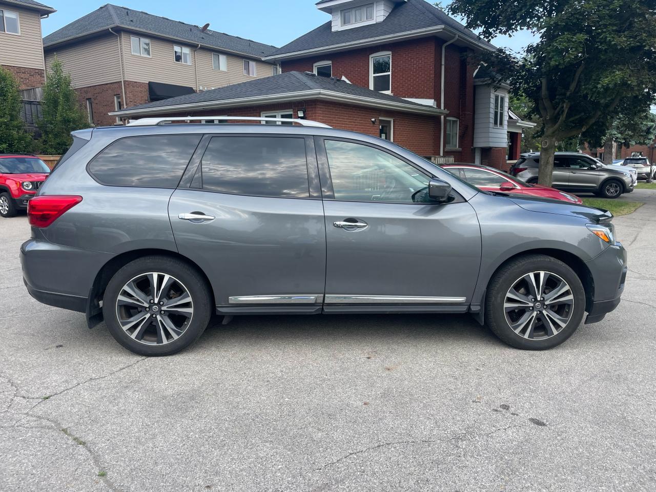 2019 Nissan Pathfinder Platinum - Photo #7