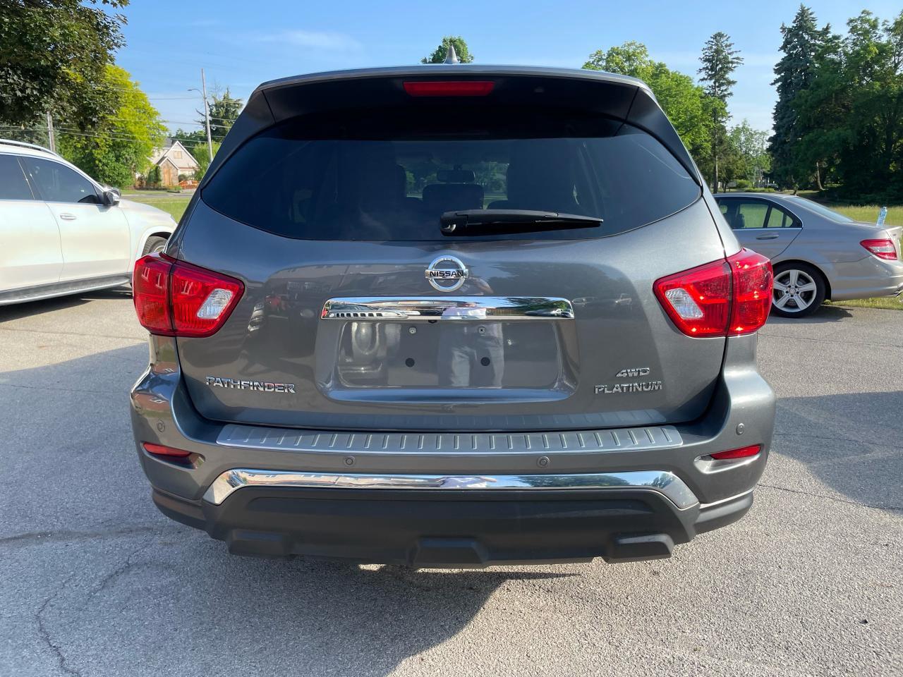 2019 Nissan Pathfinder Platinum - Photo #5