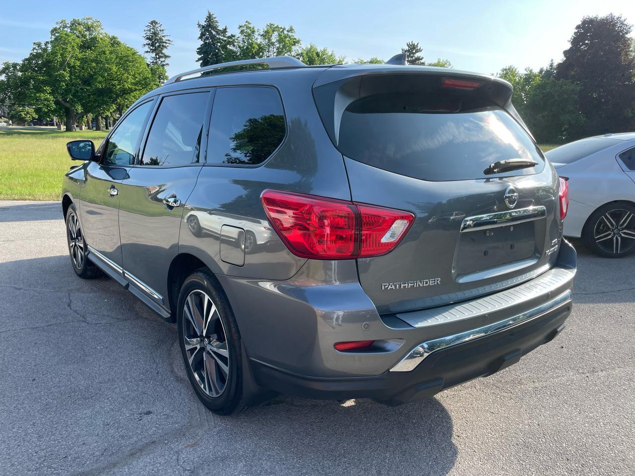2019 Nissan Pathfinder Platinum - Photo #4