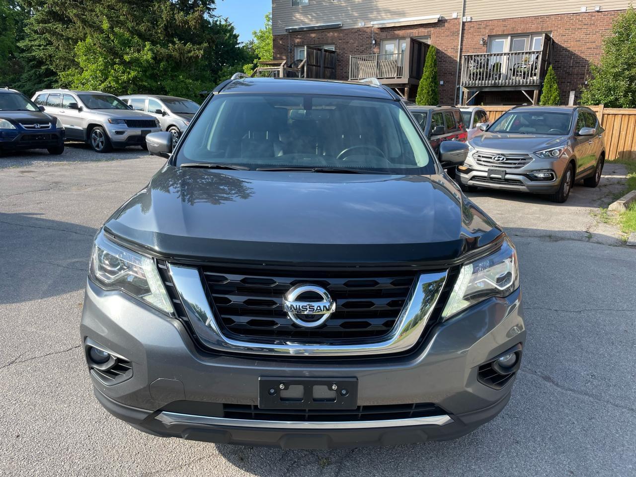 2019 Nissan Pathfinder Platinum - Photo #2