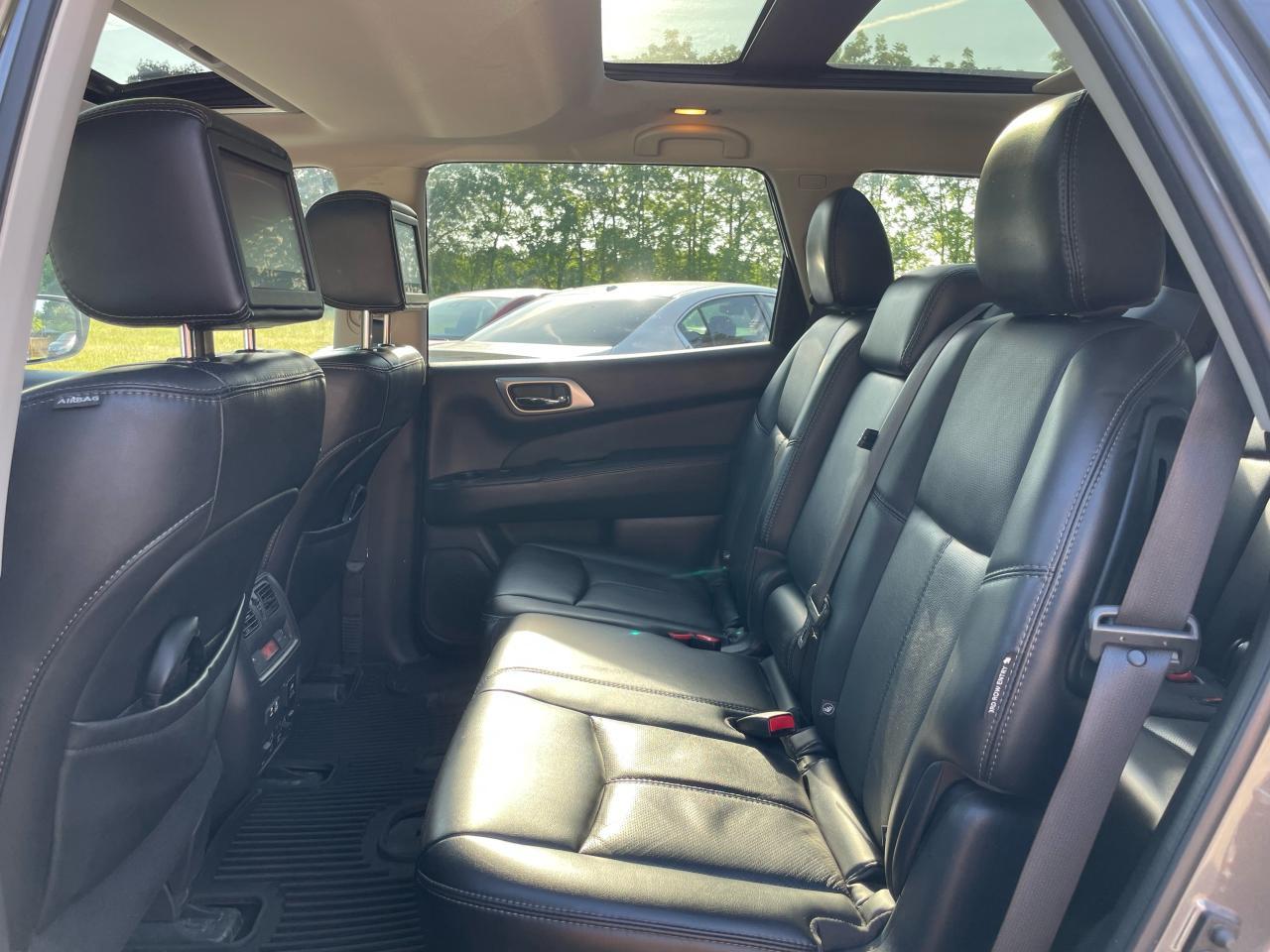 2019 Nissan Pathfinder Platinum - Photo #12
