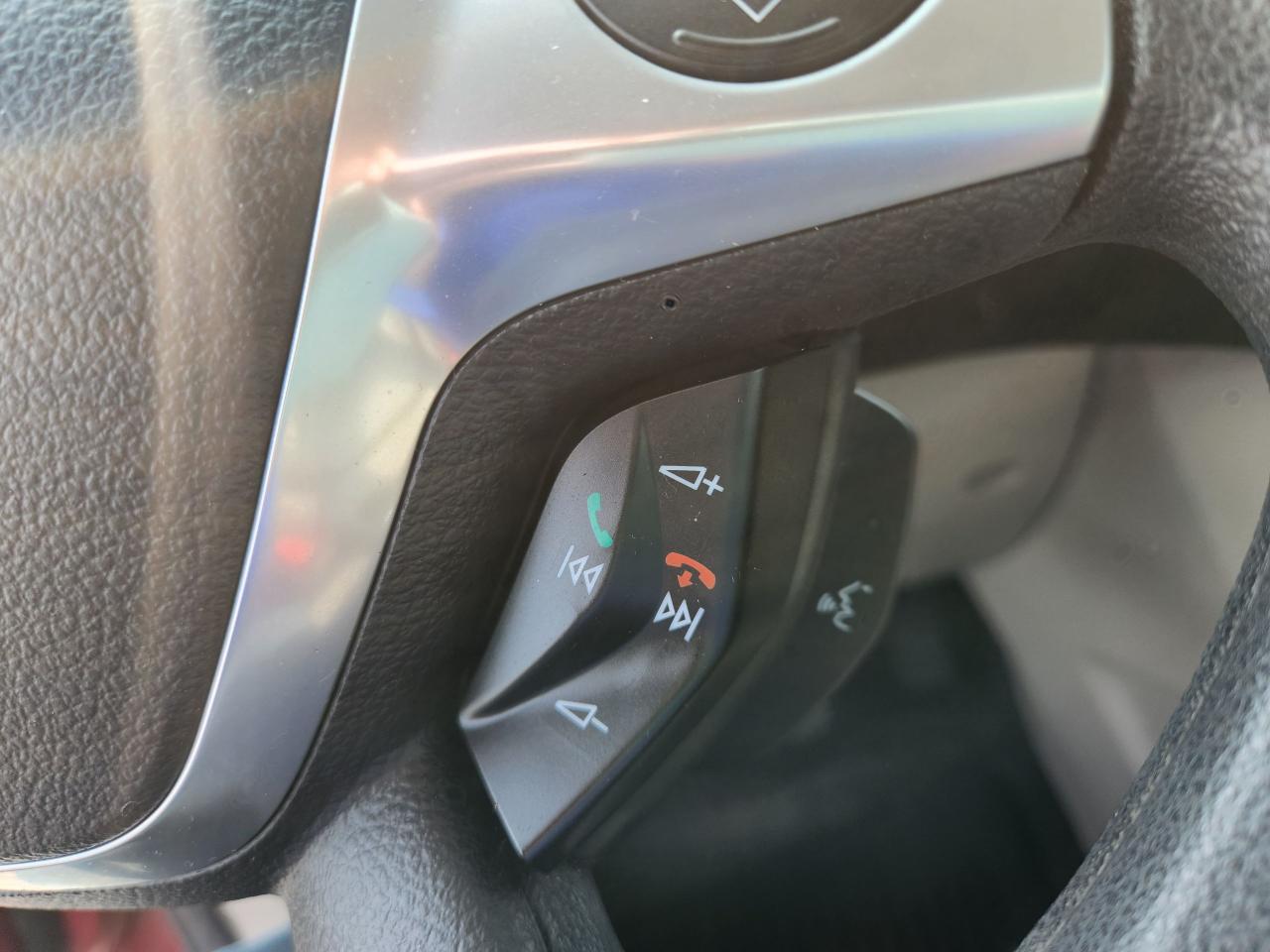2013 Ford Focus SE - Photo #13