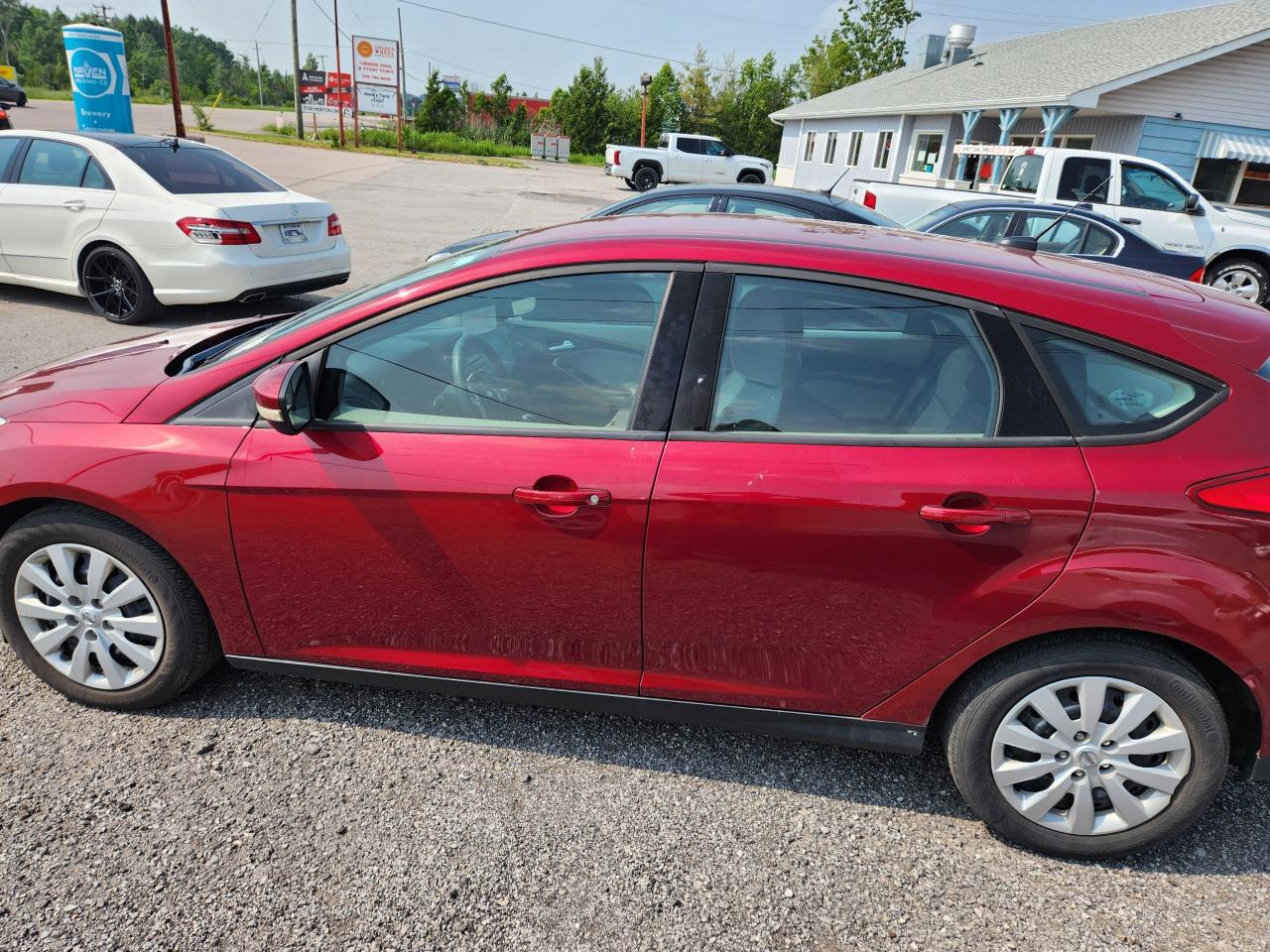 2013 Ford Focus SE - Photo #8