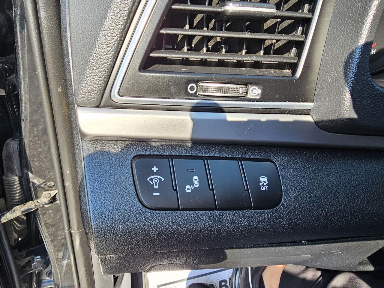 2017 Hyundai Elantra 4DR SDN AUTO GL - Photo #15