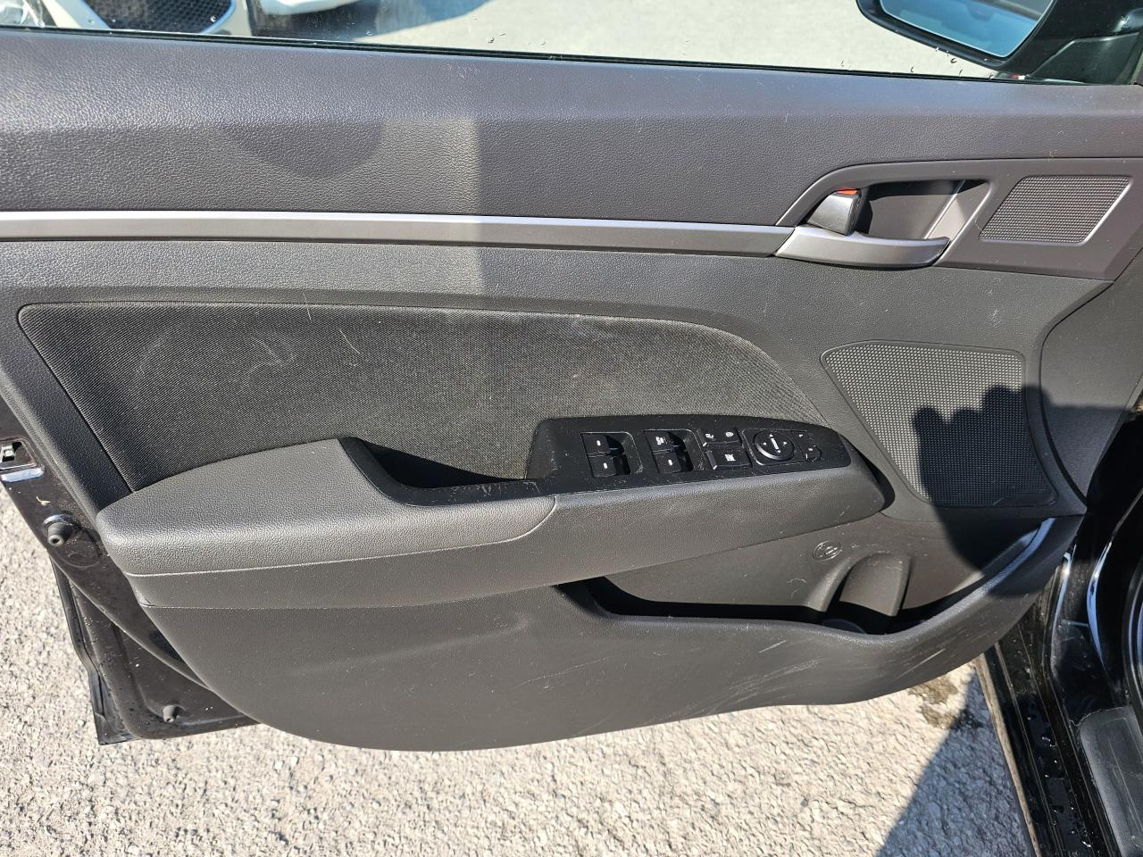 2017 Hyundai Elantra 4DR SDN AUTO GL - Photo #16