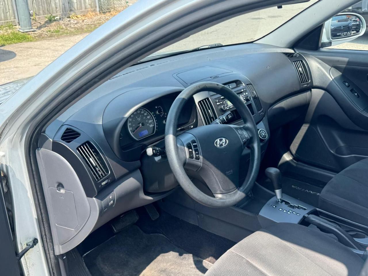 2009 Hyundai Elantra AUTO, 4 CYL, VERY CLEAN, ONLY 68,000KMS, CERTIFIED - Photo #9