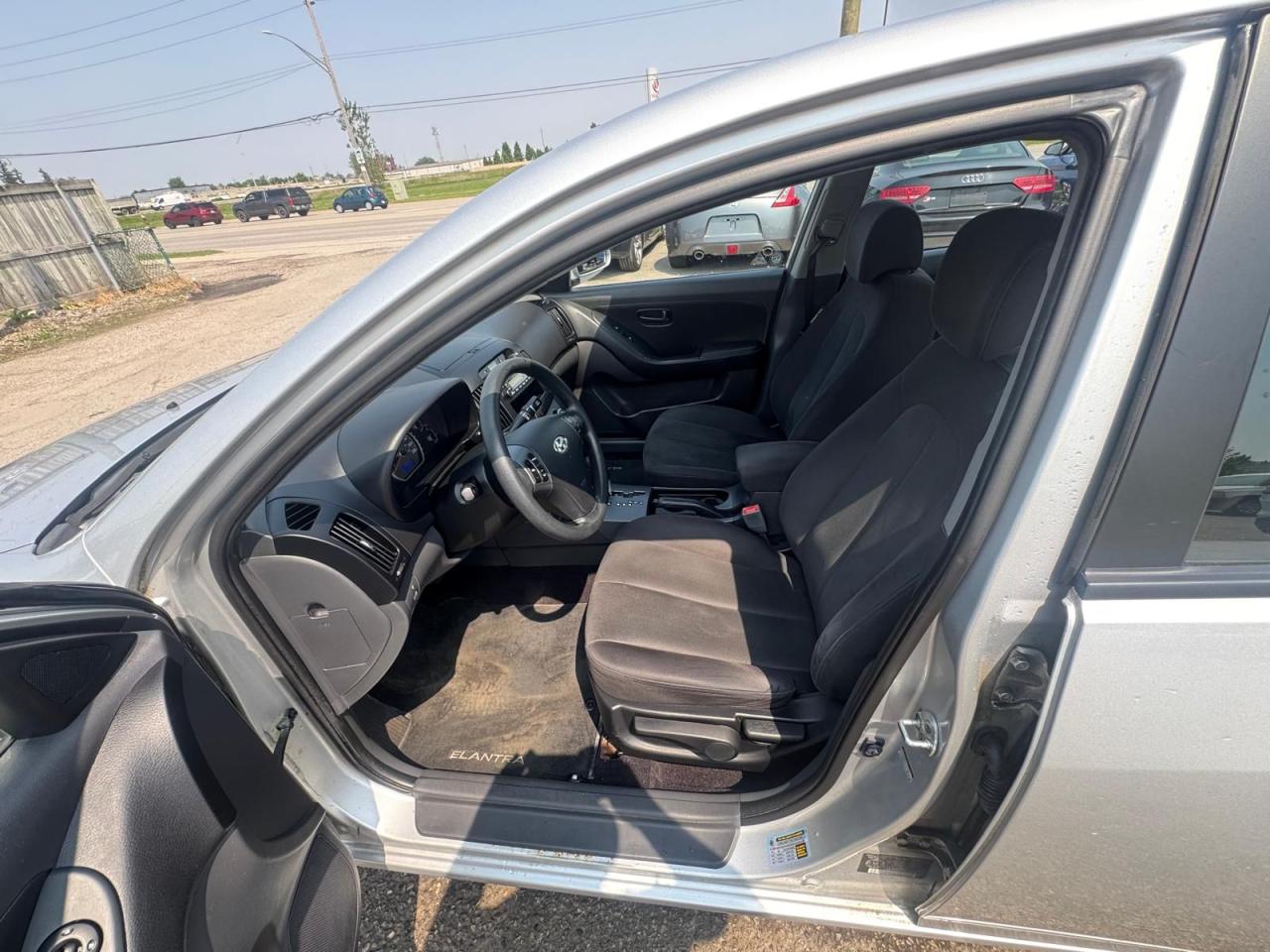2009 Hyundai Elantra AUTO, 4 CYL, VERY CLEAN, ONLY 68,000KMS, CERTIFIED - Photo #12