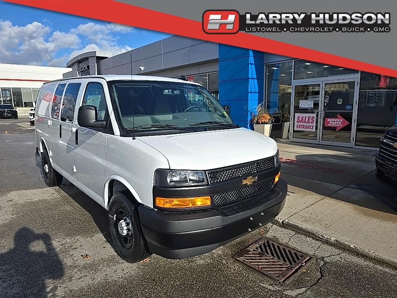 2025 Chevrolet Express 2500 Work Van Photo0