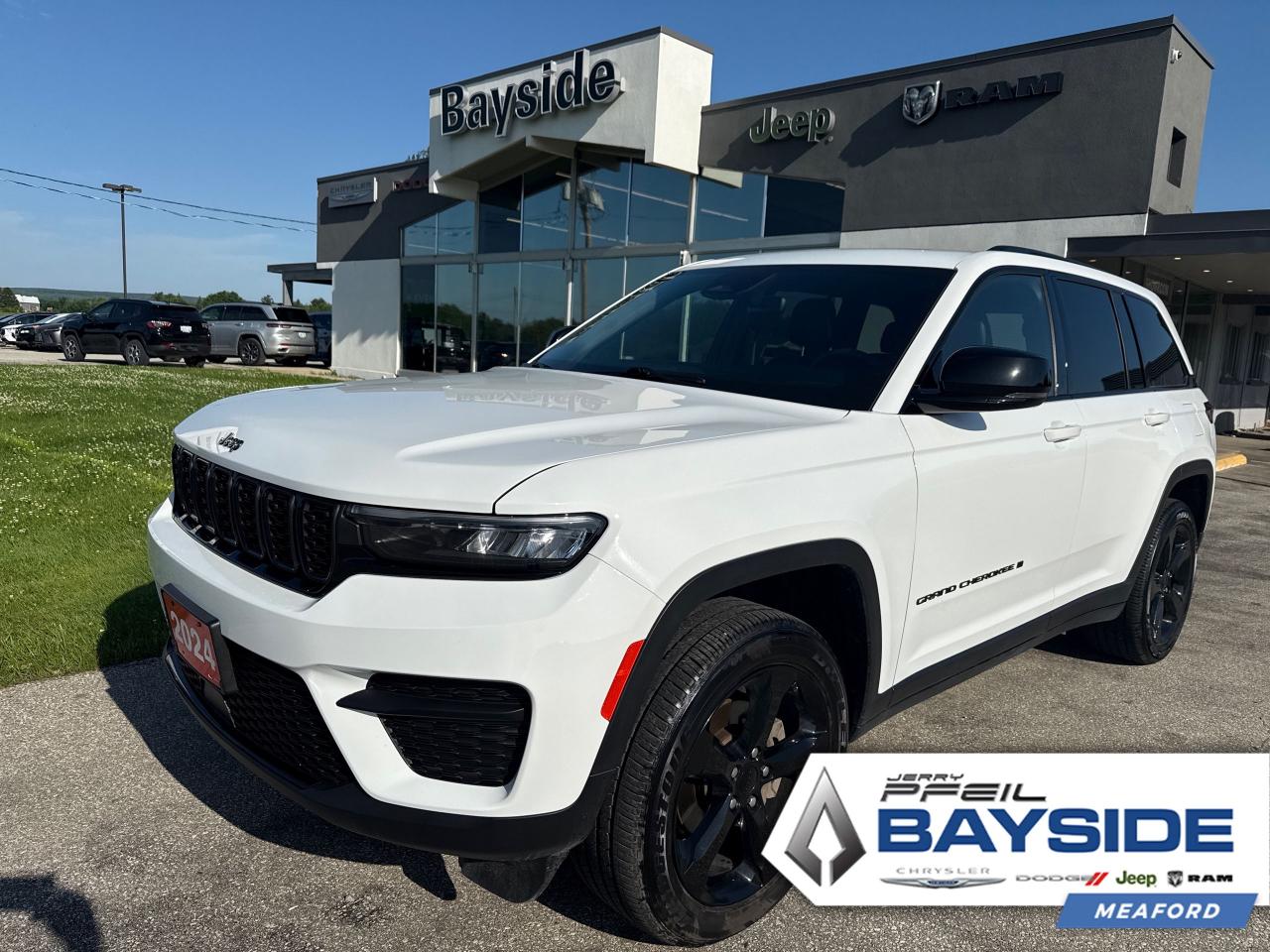 Used 2024 Jeep Grand Cherokee Laredo for sale in Meaford, ON