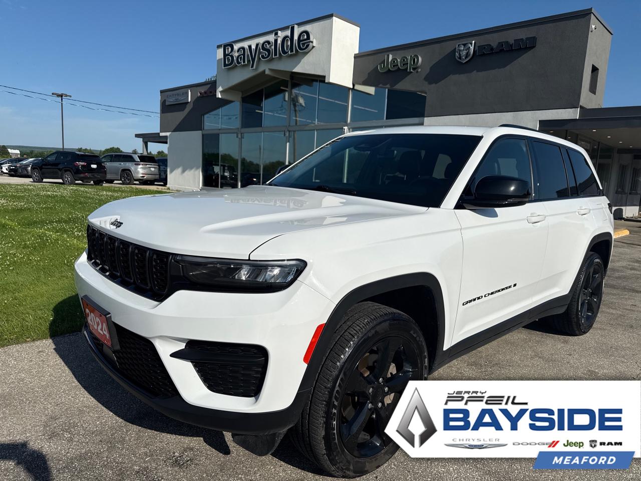 Used 2024 Jeep Grand Cherokee Laredo for sale in Meaford, ON