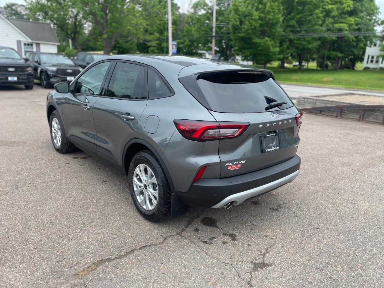 2025 Ford Escape Active Photo4